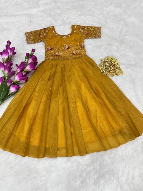 NEW LAUNCIN GOWN georgette Kids clothes wholesale distributors in Mumbai